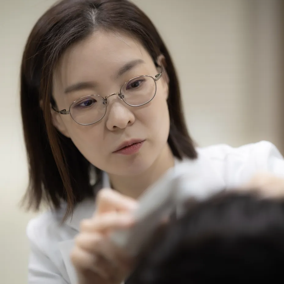 맥스웰 의료진의 두피 진단